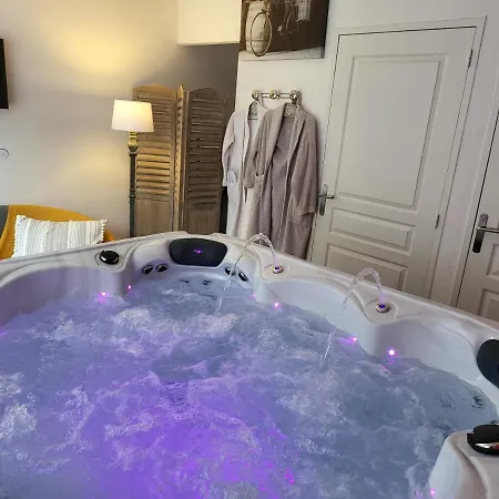 Le Domaine Des Grettes Apartment La Dominelais